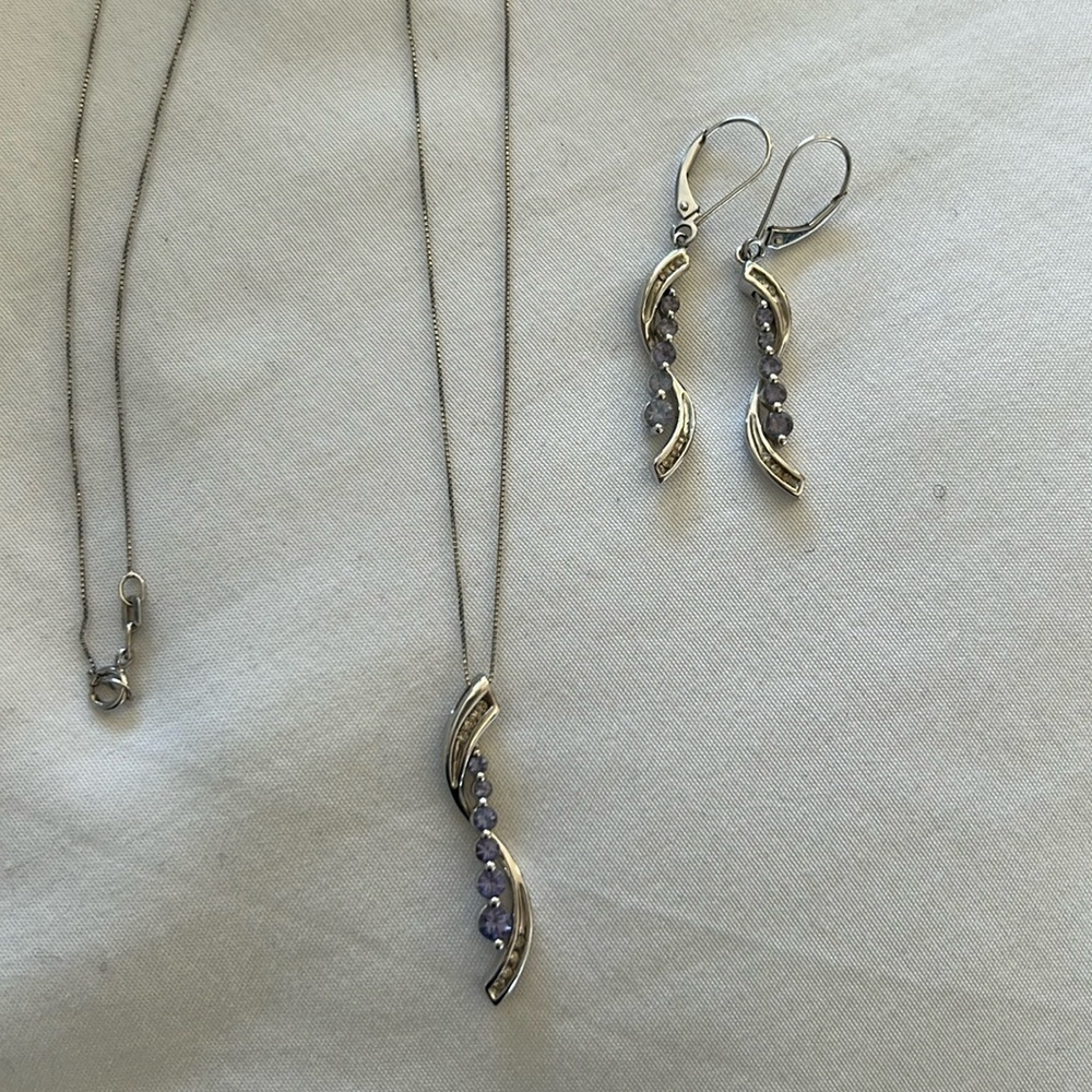 10k white gold tanzanite set